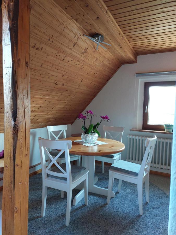 Dachgeschosswohnung Mit Burgblick In Kues Bernkastel-Kues Bagian luar foto