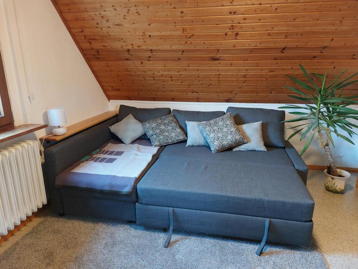 Dachgeschosswohnung Mit Burgblick In Kues Bernkastel-Kues Bagian luar foto